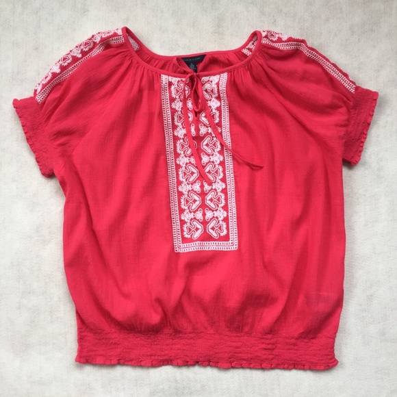 Tommy Hilfiger Tops - Tommy Hilfiger boho pink embroidered peasant top